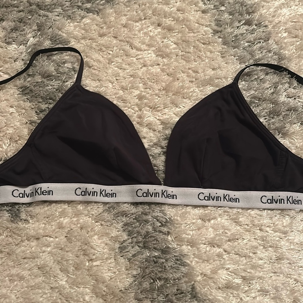 Calvin Klein Light Support Bralette